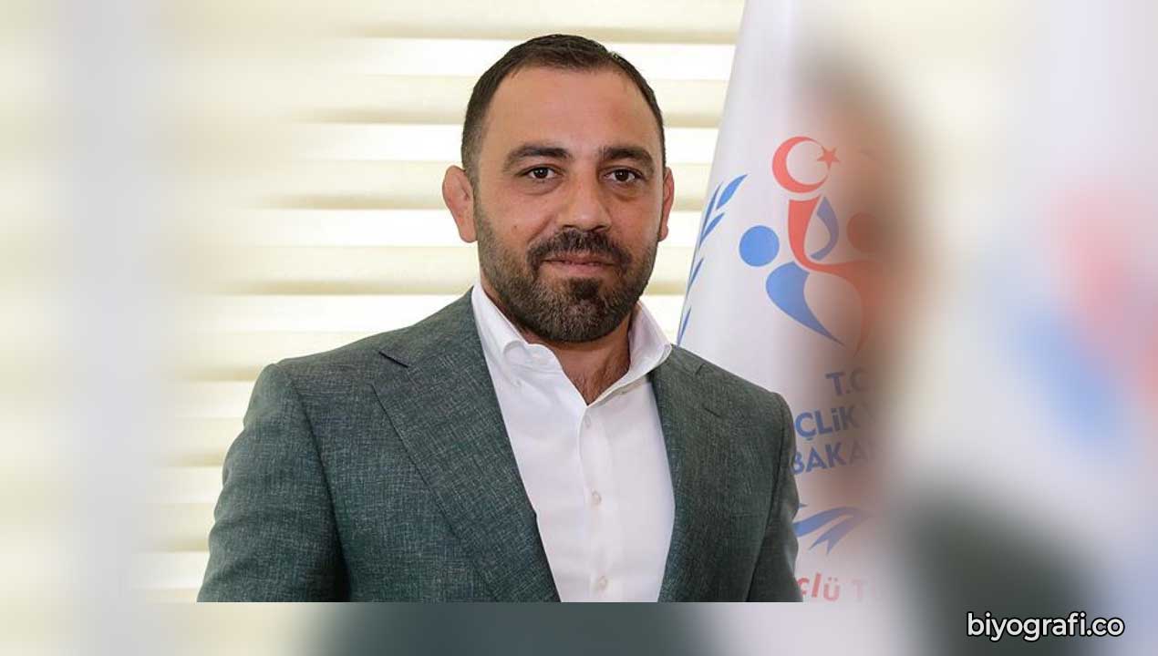 Hamza Yerlikaya ️ Kimdir, Boyu, Kaç Yaşında, Nereli Biyografi.co