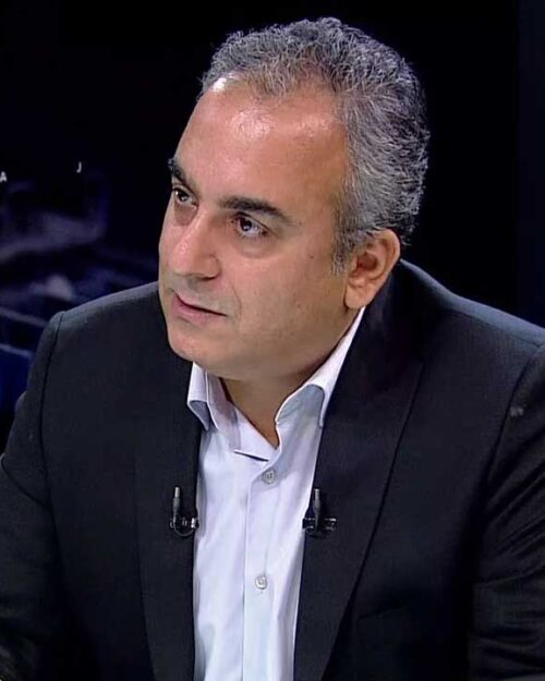 Markar Esayan kimdir