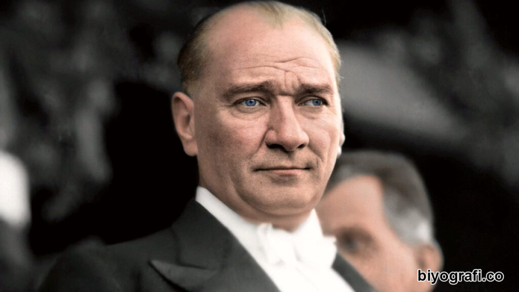 Mustafa Kemal Atatürk kimdir
