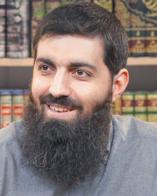 Halis Bayancuk kimdir