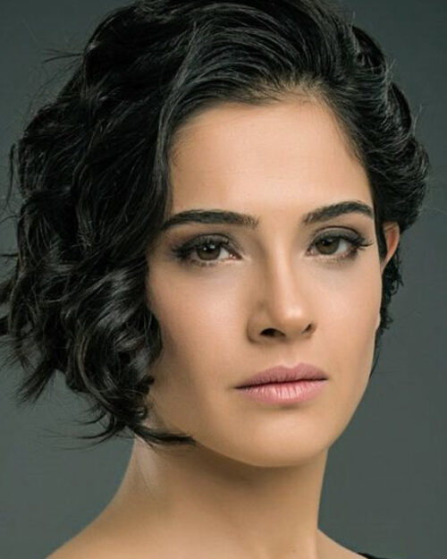 Funda Eryiğit kimdir