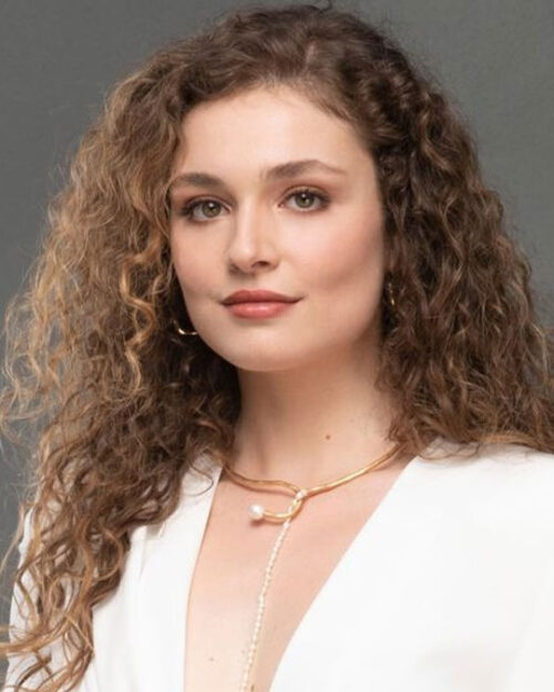 Serra Arıtürk kimdir