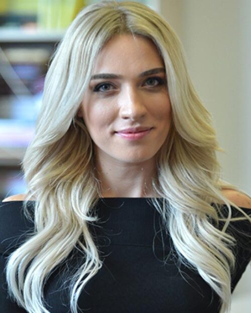 Cansu Canan Özgen kimdir