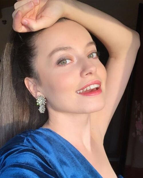 Gizem Arıkan Kimdir