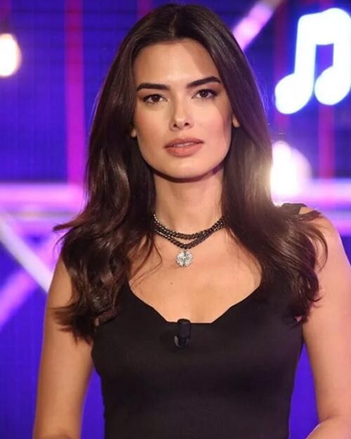 Saadet Özsırkıntı kimdir