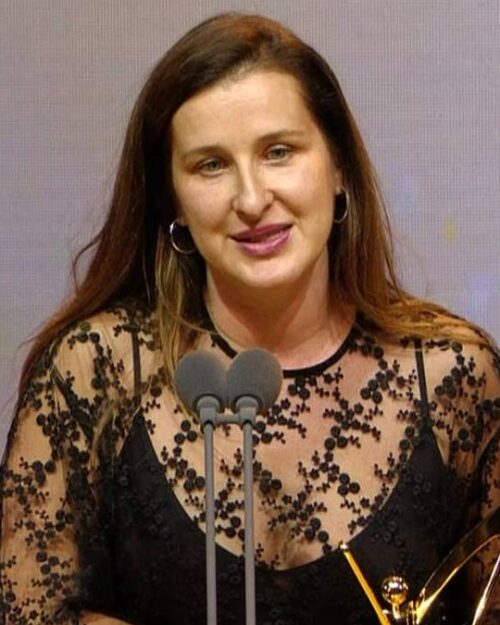 Çağrı Vila Lostuvalı kimdir