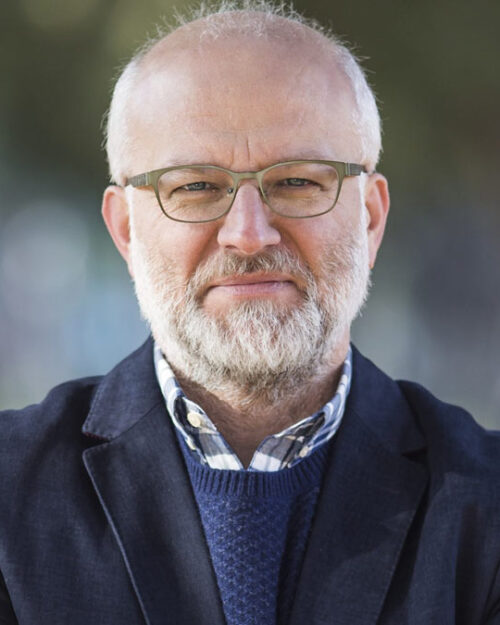 Prof. Dr. Kemal Sayar kimdir