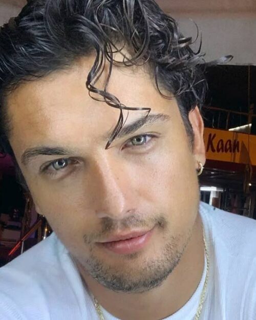 Boğaç Aksoy kimdir