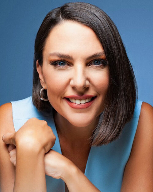 Özge Ece Üner kimdir