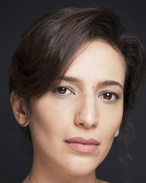 Nihal Yalçın kimdir