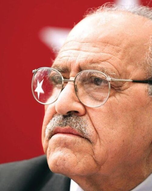 Ahmet Sezai Karakoç kimdir