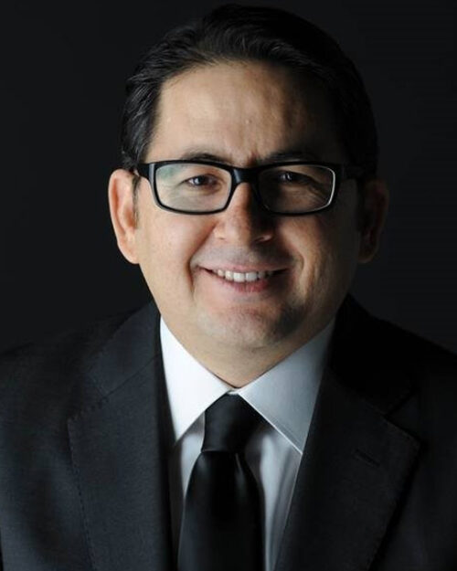 Adem Yavuz Arslan kimdir