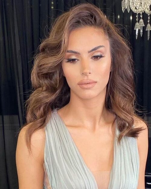 Ayşegül Çınar kimdir