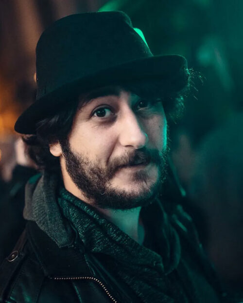 Beta Berk Bayındır kimdir