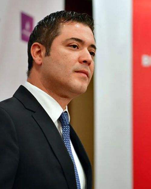 Murat Ongun kimdir