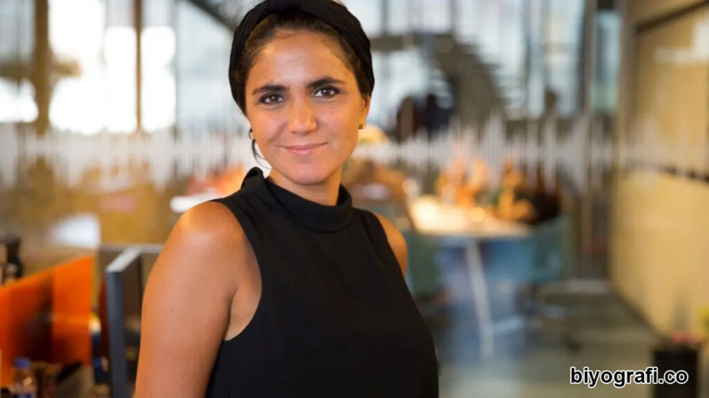 Ezgi can ural kimdir