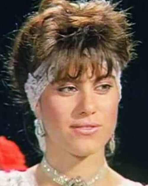 Zümrüt Cansel kimdir