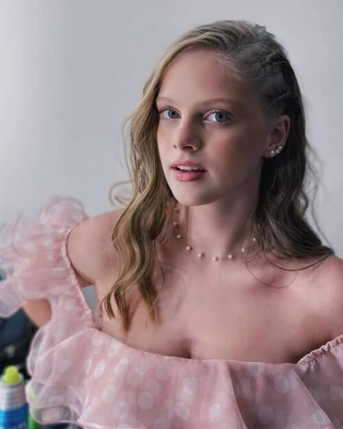 Duru Yazıcı kimdir