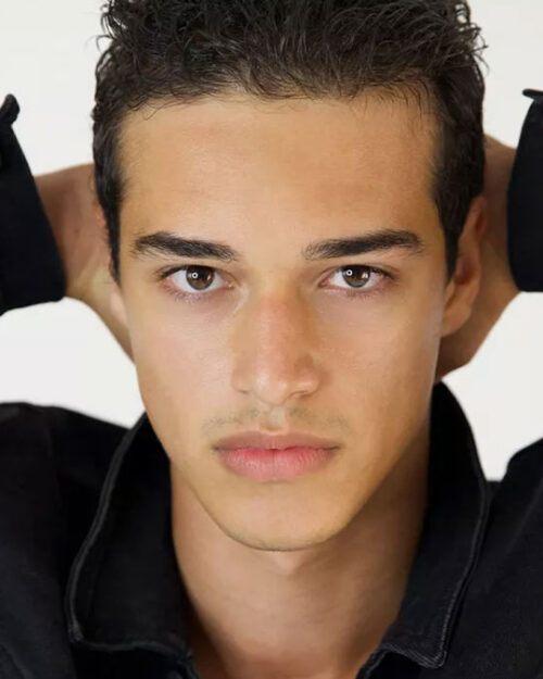 Kaan Miraç Sezen kimdir