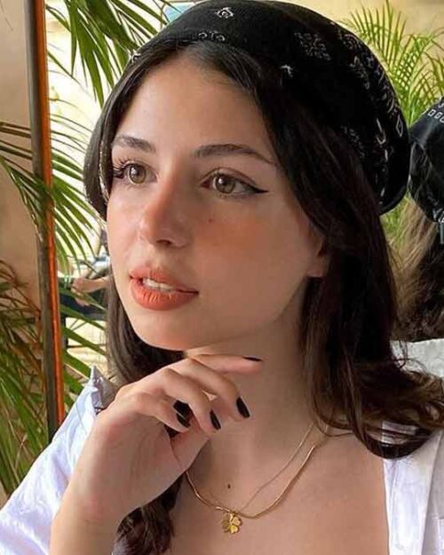 Zeynep Atılgan kimdir