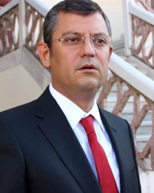 Özgür Özel kimdir