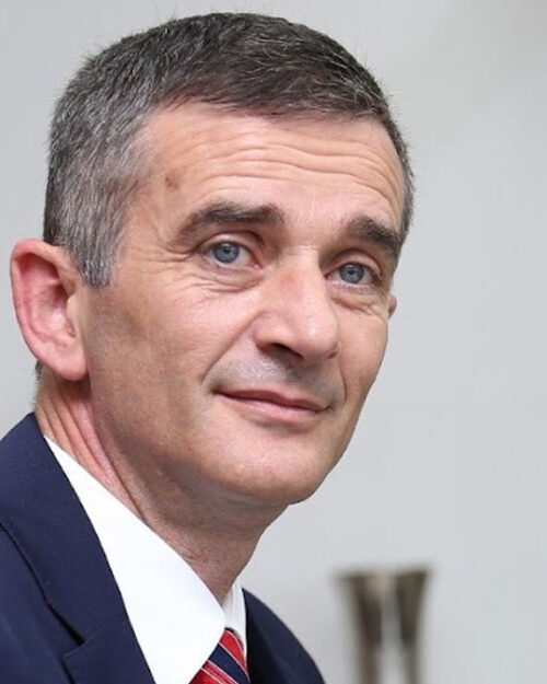 Ümit Dikbayır kimdir