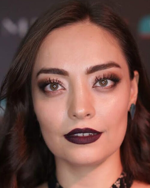 Zeynep Tuğçe Bayat kimdir