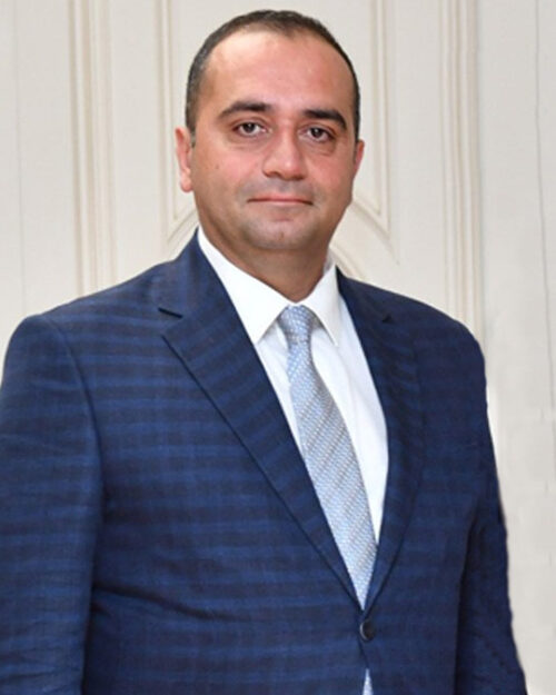 Dr. Sevan Sıvacıoğlu kimdir