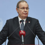 Faik Öztrak kimdir