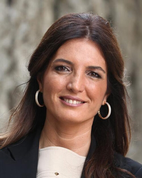 Özlem Denizmen kimdir