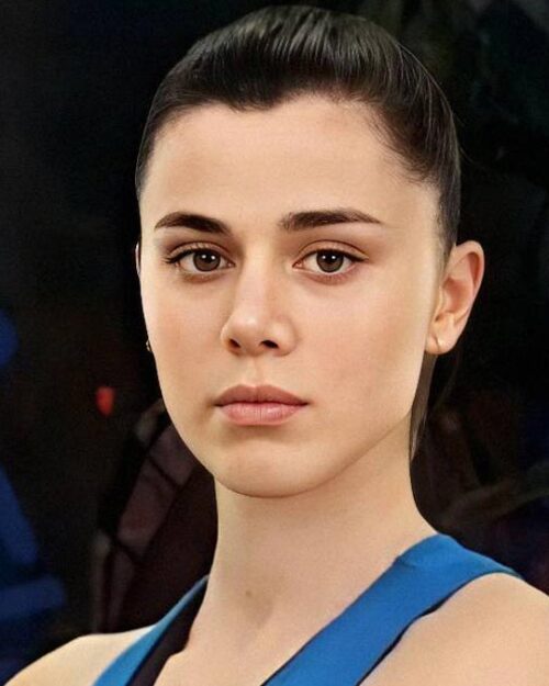 Nefise Karatay kimdir