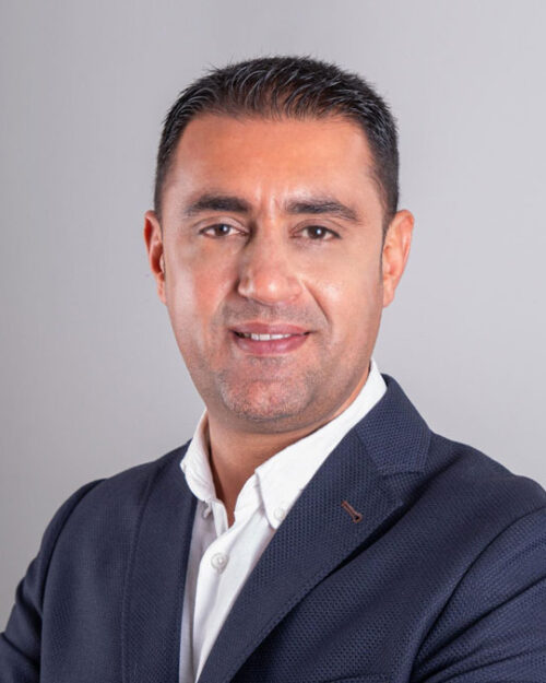 Av. Emrah Kozay kimdir