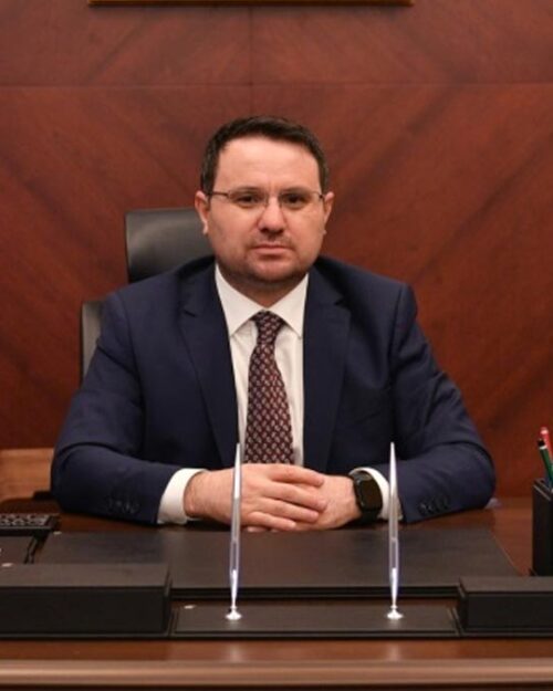 Akın Gürlek kimdir