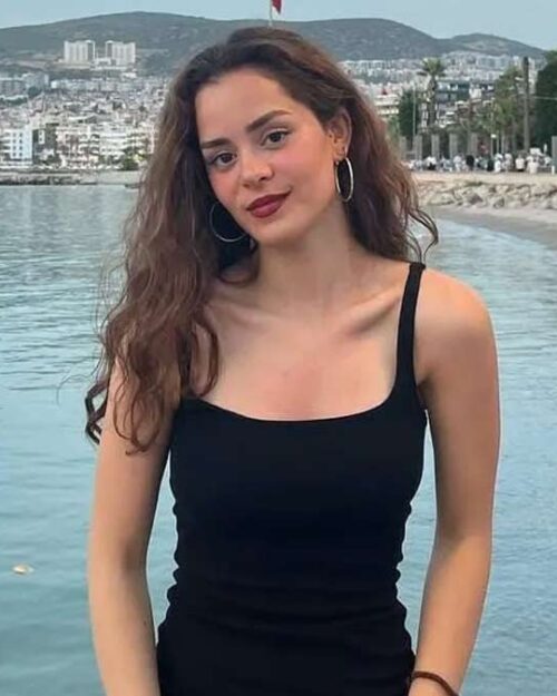 Göksu Küçükali kimdir