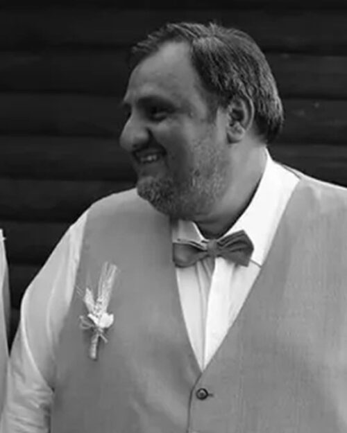 Yalçın Kale kimdir