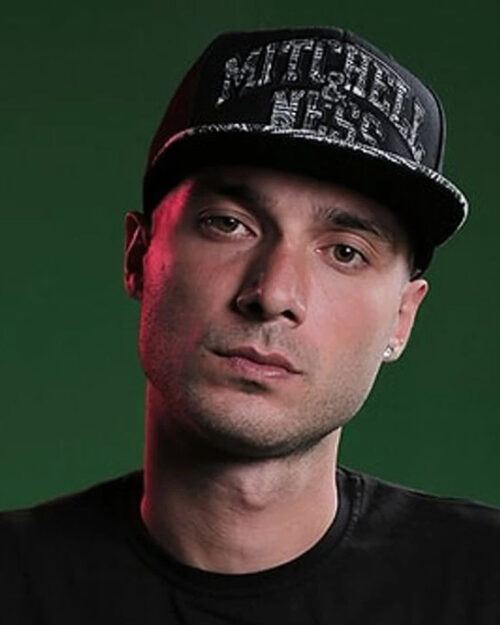 Sansar Salvo (Ekincan Arslan) kimdir