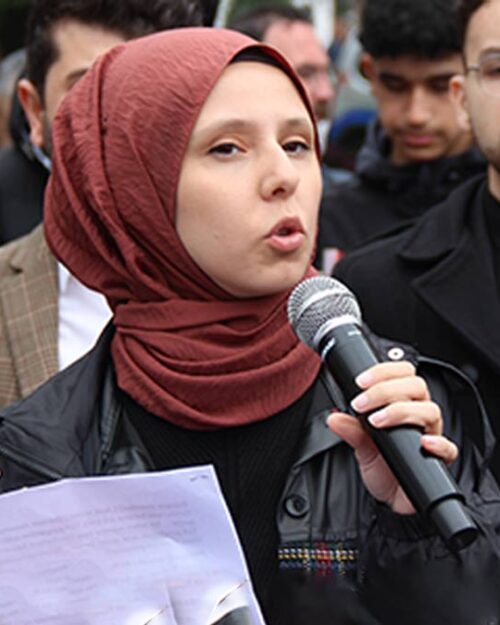 Elifnur Yamak kimdir