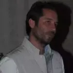 Efe Önbilgin kimdir