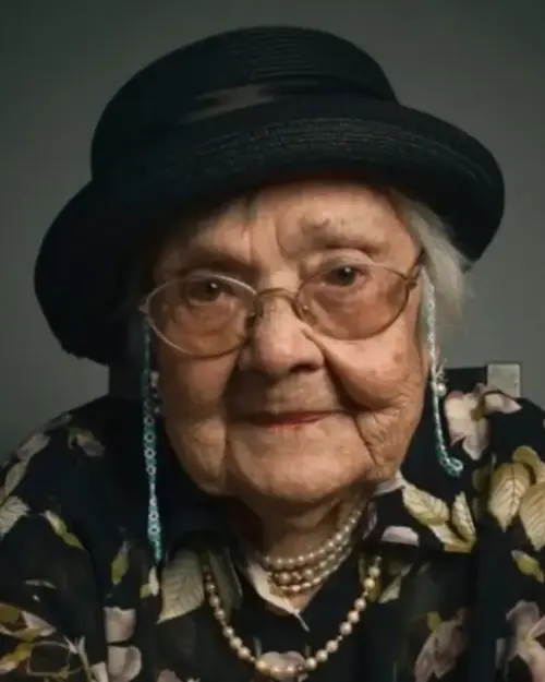 Muazzez İlmiye Çığ Kimdir