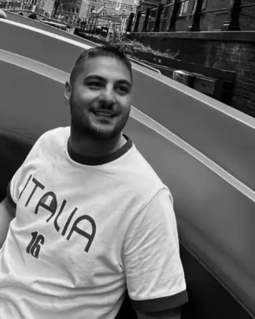 Cihan Meşeci kimdir