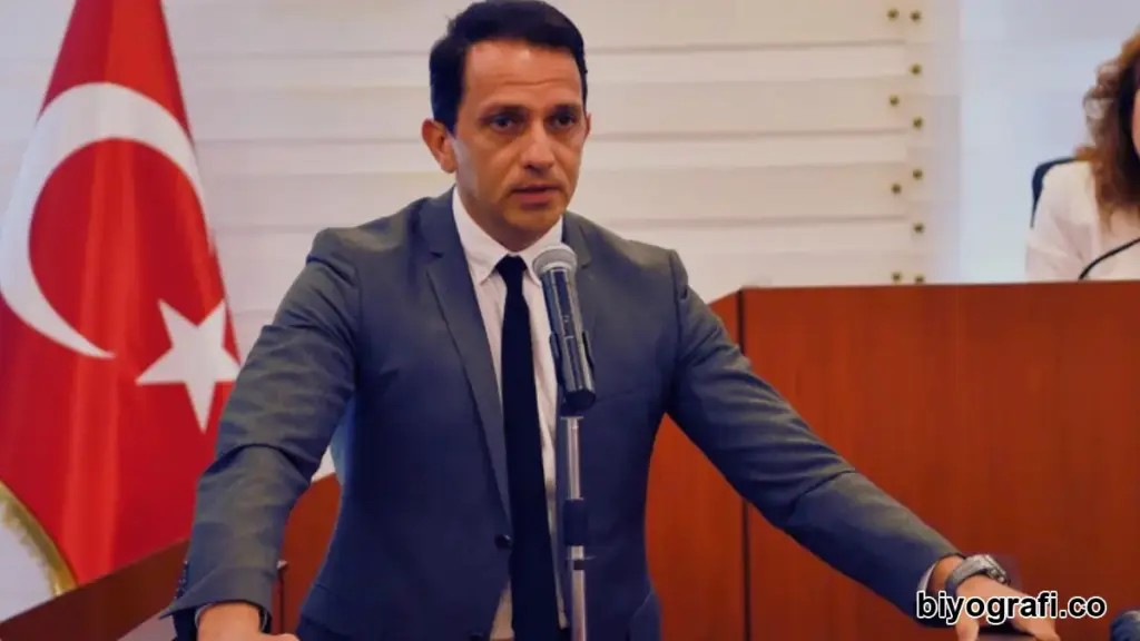 Mücahit Birinci kimdir