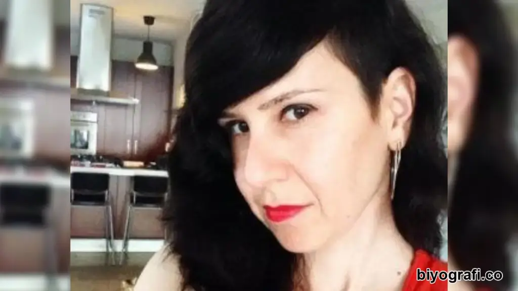Aslı Kula kimdir