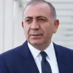 Gürsel Tekin kimdir