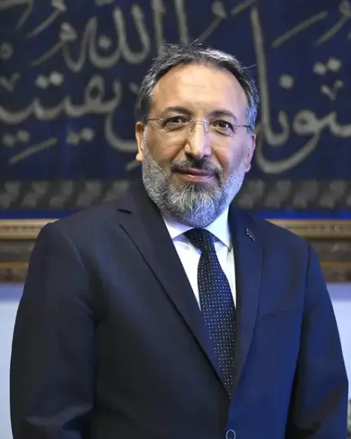 Prof. Dr. Safi Arpaguş kimdir