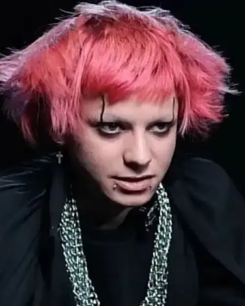 Zebani Efe Beycan kimdir