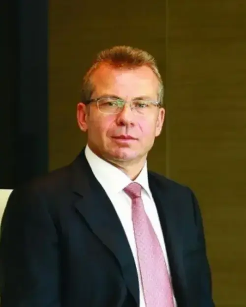 Vedat Aşçı kimdir