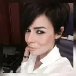 Zeynep S. kimdir