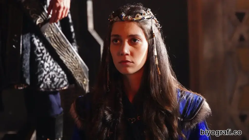 Ecem Sena Bayır kimdir