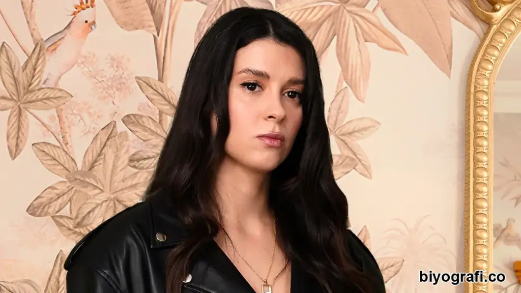 Buçe Buse Kahraman kimdir