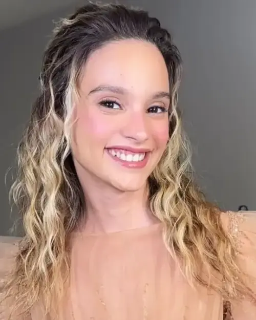 Serra Pirinç kimdir